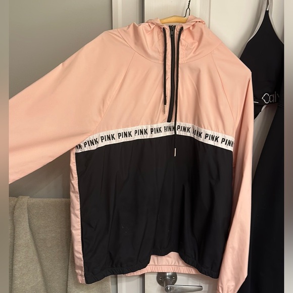 PINK Victoria’s Secret Waterproof jacket, size XS/S. In excellent condition! - Picture 1 of 5